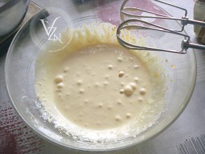 Gâteau magique à la vanille et kaki etape3