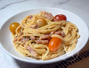 Spaghetti épicé, à l’ail, tomates et mascarpone presentation