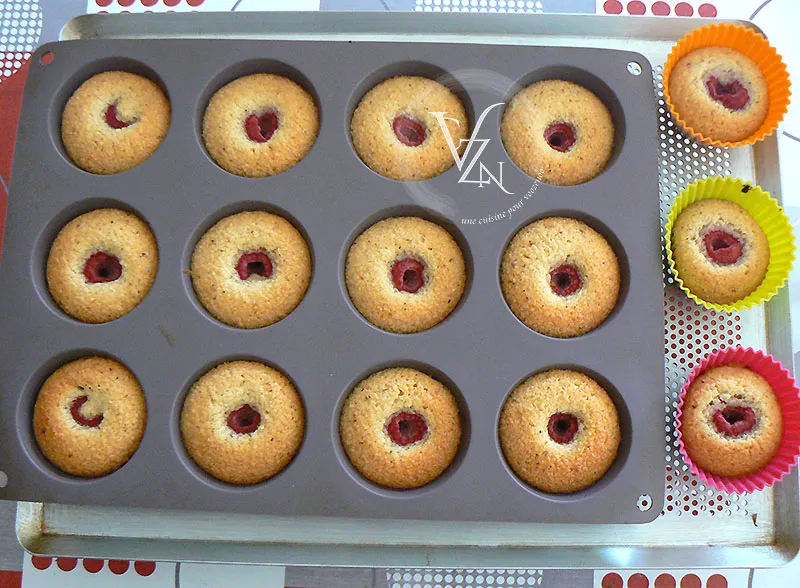 Financiers aux framboises fin