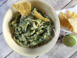 Guacamole de courgettes, coriandre et lime fin