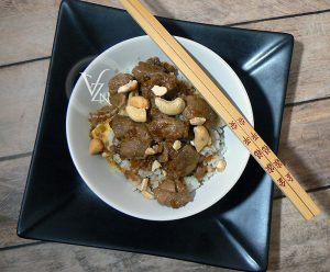 Riz sauté et porc à l’asiatique fin