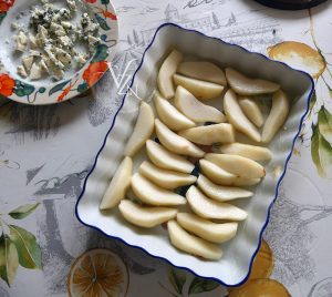 Gratin de poires au roquefort et noix étape2