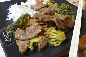 Bœuf en sauce d'huitre et brocolis slider