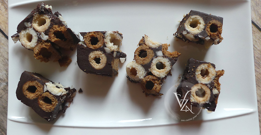 Chocolat, cigarettes et cacahuètes slider Chocolat, cigarettes et cacahuètes slider