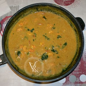 Pâtes aux crevettes et curry étape