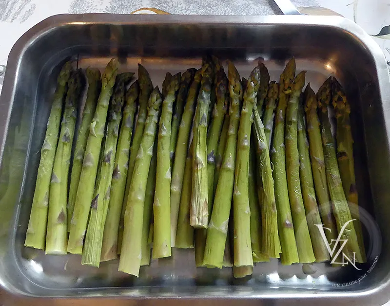 Asperges vertes au parmesan et amandes étape1
