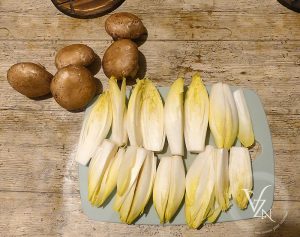 Poêlée d'endives crémeuses aux champignons étape1