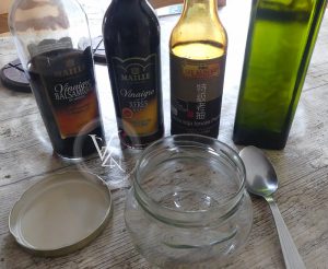 Vinaigrette magique (au soja) étape1