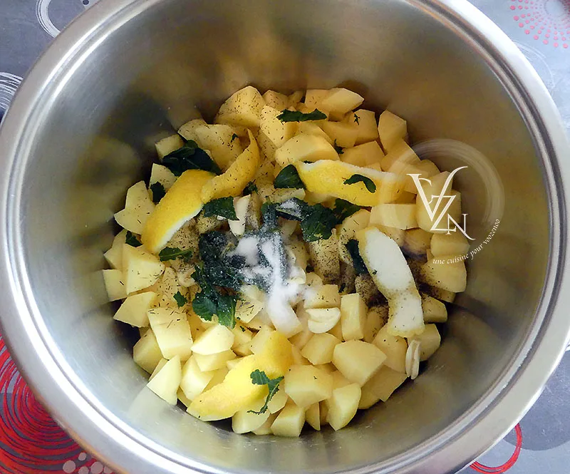 Purée à l'huile d'olive aromatisée - Ottolenghi étape1